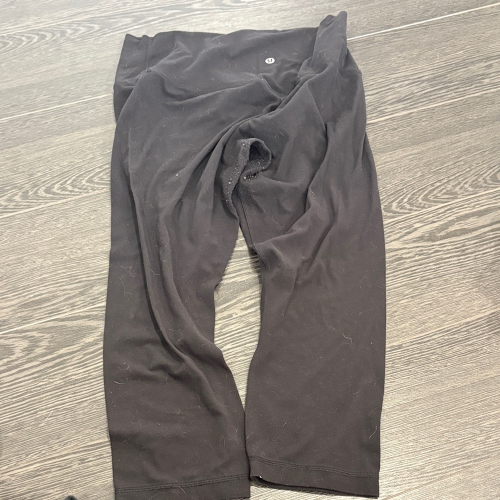 Lululemon Black Leggings capris size 10